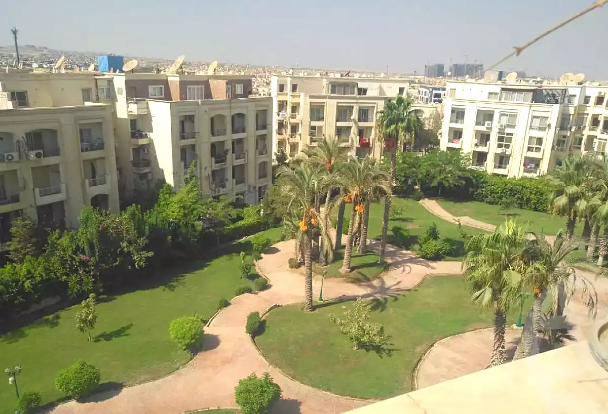 https://aqarmap.com.eg/en/listing/6764684-for-sale-cairo-el-sheikh-zayed-city-compounds-hadayek-el-mohandiseen