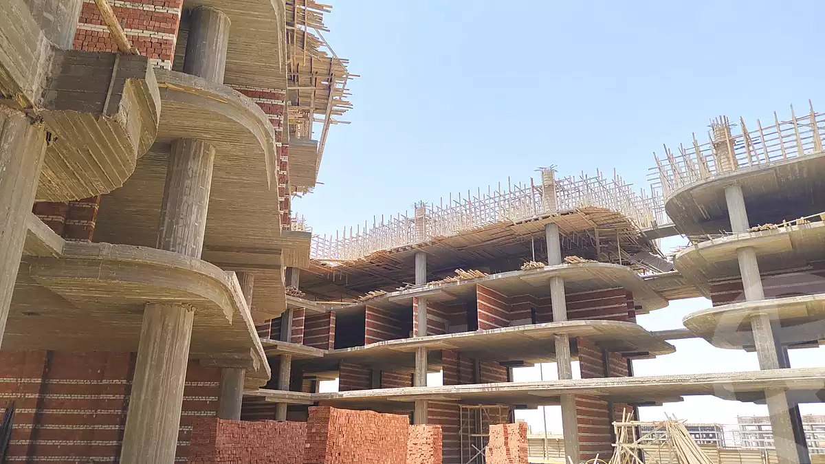 https://aqarmap.com.eg/ar/listing/6764724-for-sale-cairo-6th-of-october-compounds-val-plaza-mall-jawad