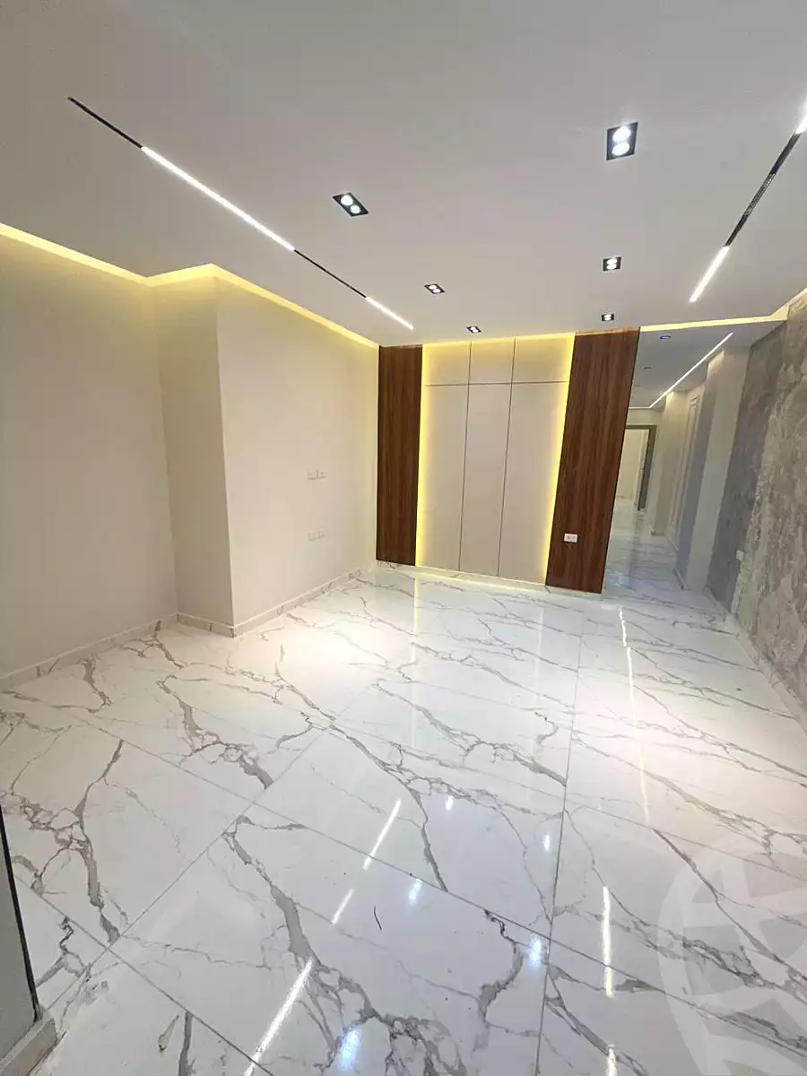 https://aqarmap.com.eg/ar/listing/6765167-for-sale-cairo-6th-of-october-el-ahyaa-neighborhood-4th-neighbourhood-1