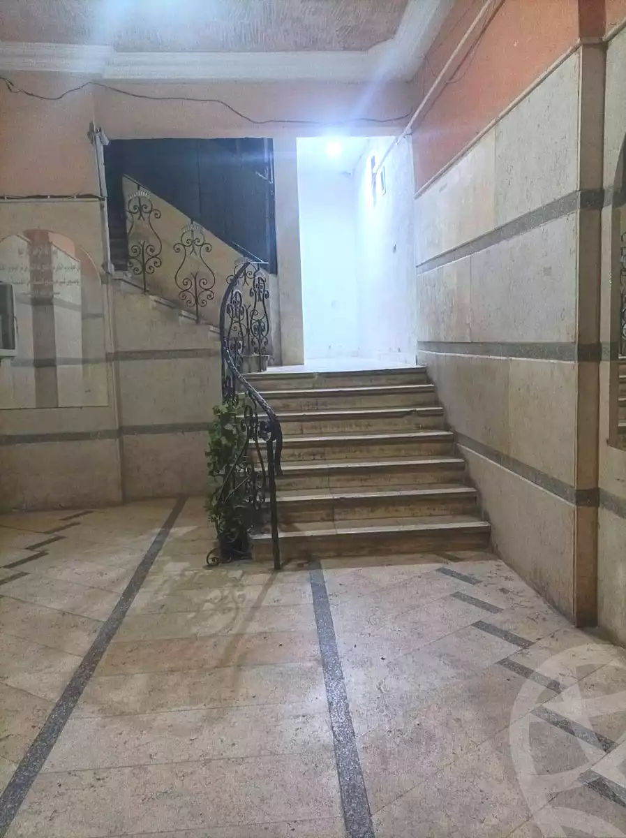 https://aqarmap.com.eg/ar/listing/6765592-for-sale-alexandria-sydy-bshr-sydy-bshr-bhry-amr-el-nogomy-st