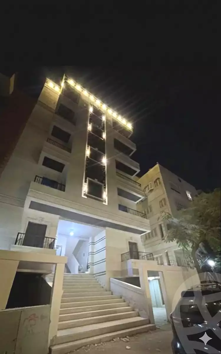 https://aqarmap.com.eg/ar/listing/6766088-for-sale-cairo-6th-of-october-el-ahyaa-neighborhood-2nd