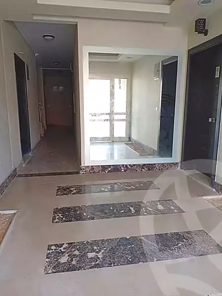 https://aqarmap.com.eg/ar/listing/6766484-for-sale-cairo-el-sheikh-zayed-city-compounds-dh-drys
