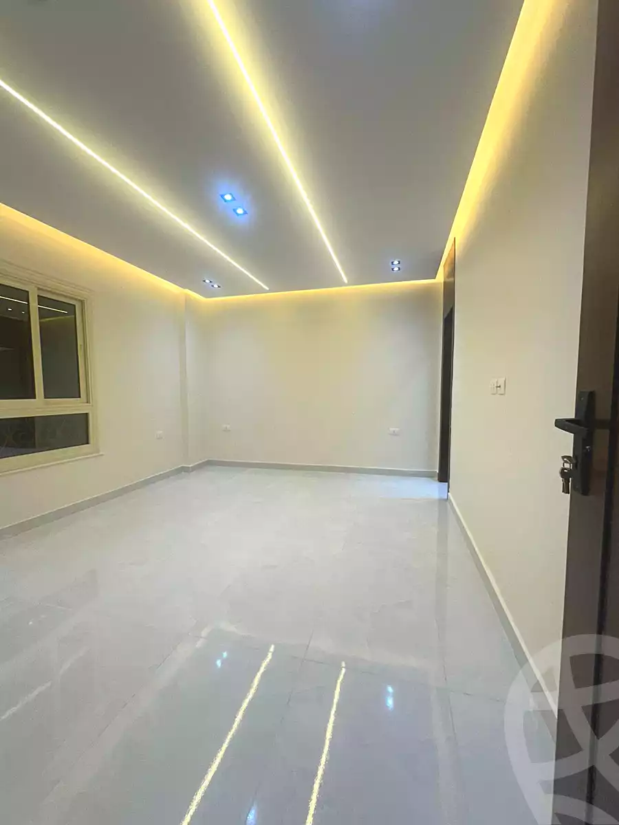 https://aqarmap.com.eg/ar/listing/6766577-for-sale-cairo-6th-of-october-el-ahyaa-neighborhood-4th-neighbourhood-2