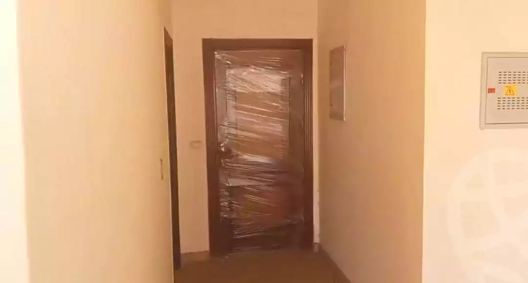 https://aqarmap.com.eg/ar/listing/6766811-for-sale-cairo-el-sheikh-zayed-city-lshykh-zyd-ljdyd-west-view-residence-hdp