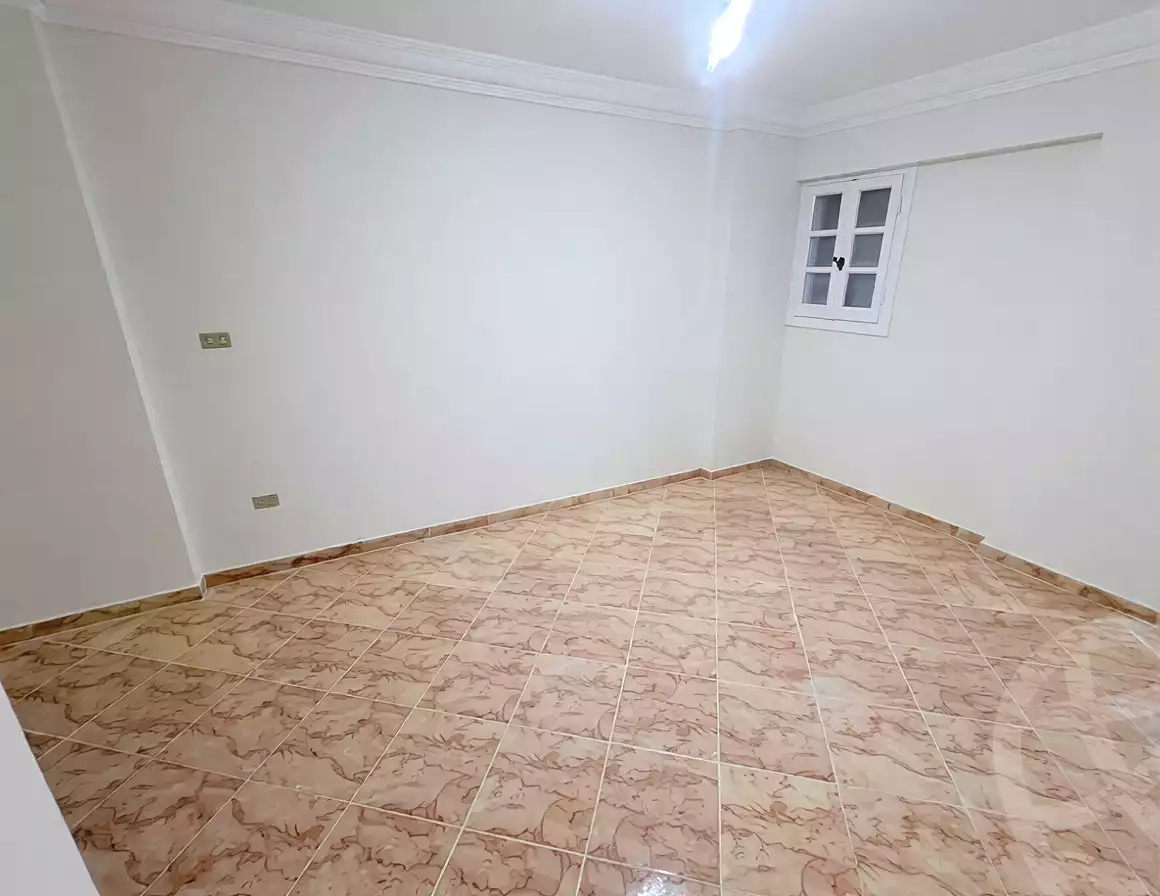 https://aqarmap.com.eg/en/listing/6767985-for-sale-alexandria-sydy-bshr-sydy-bshr-bhry-shr-khld-bn-lwlyd