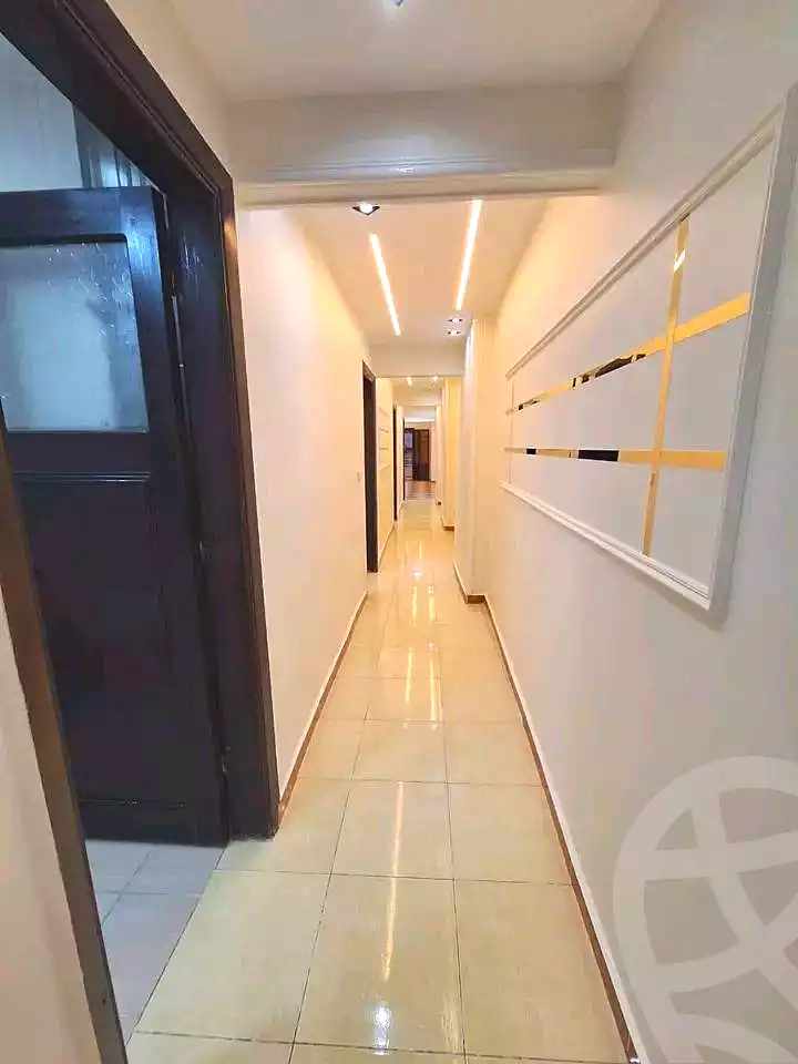 https://aqarmap.com.eg/ar/listing/6768140-for-sale-alexandria-sydy-bshr-sydy-bshr-bhry-street-16