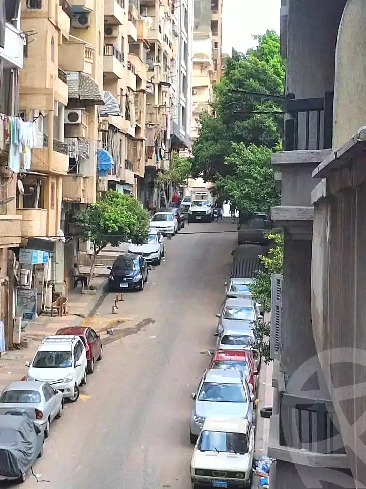 https://aqarmap.com.eg/ar/listing/6768140-for-sale-alexandria-sydy-bshr-sydy-bshr-bhry-street-16