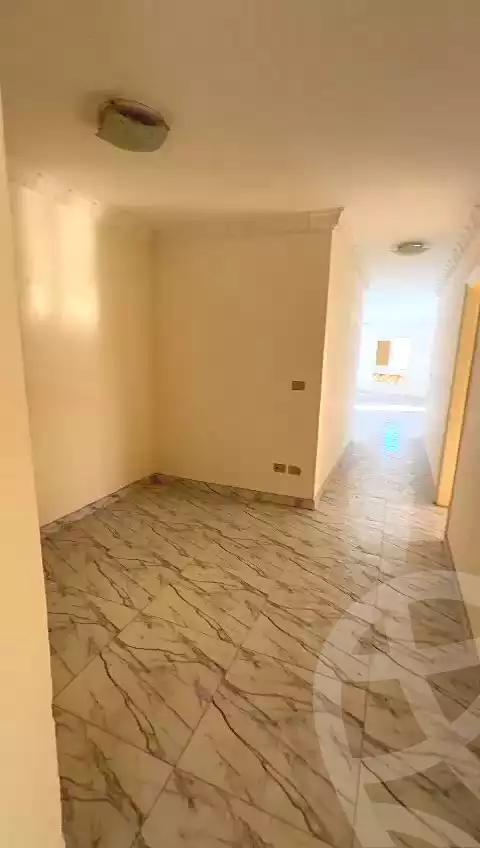 https://aqarmap.com.eg/en/listing/6768229-for-sale-alexandria-lauran-shr-bw-qyr-tryq-lhry