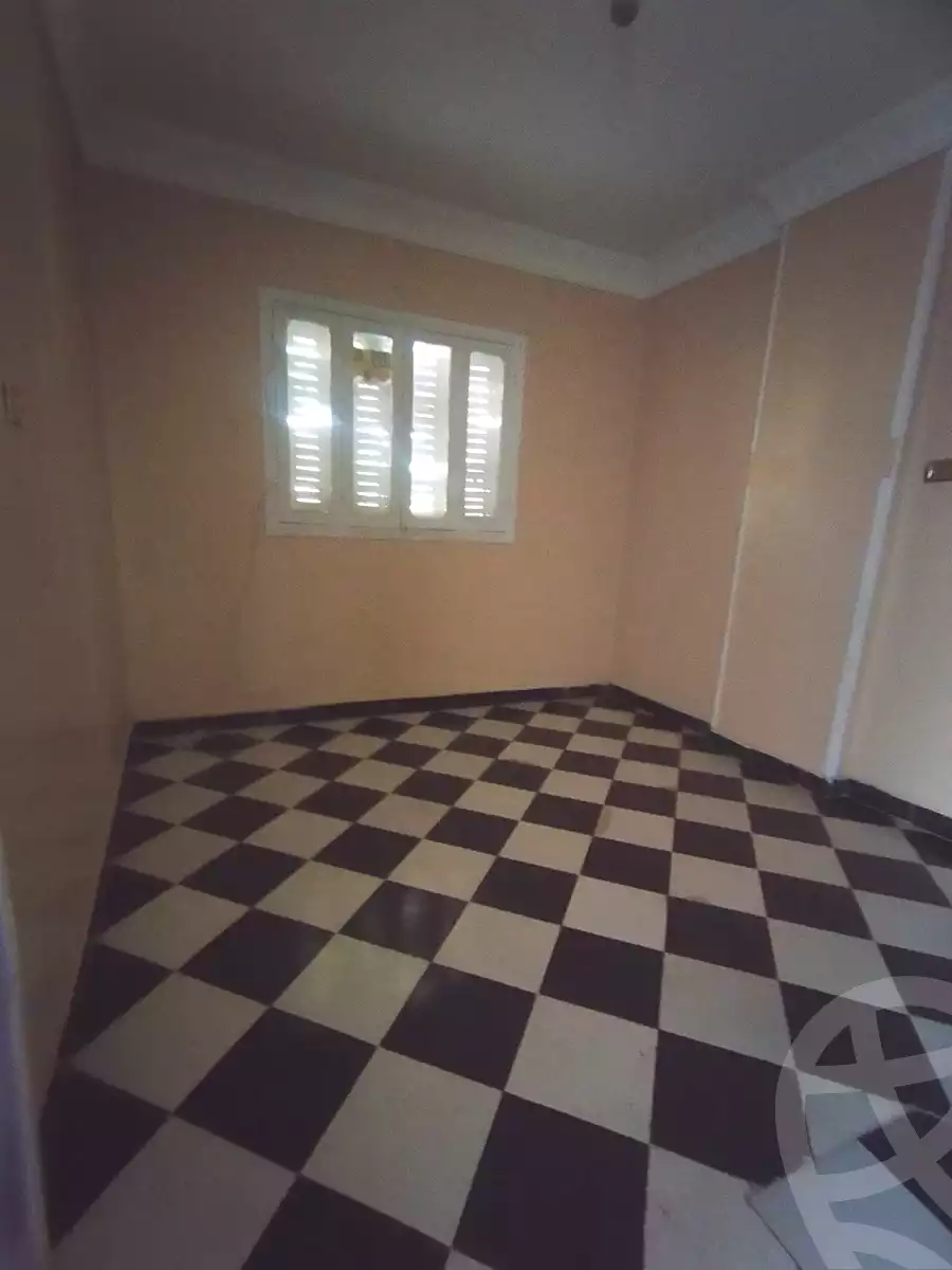 https://aqarmap.com.eg/ar/listing/6768317-for-rent-alexandria-el-asafra-shr-mlk-hfny