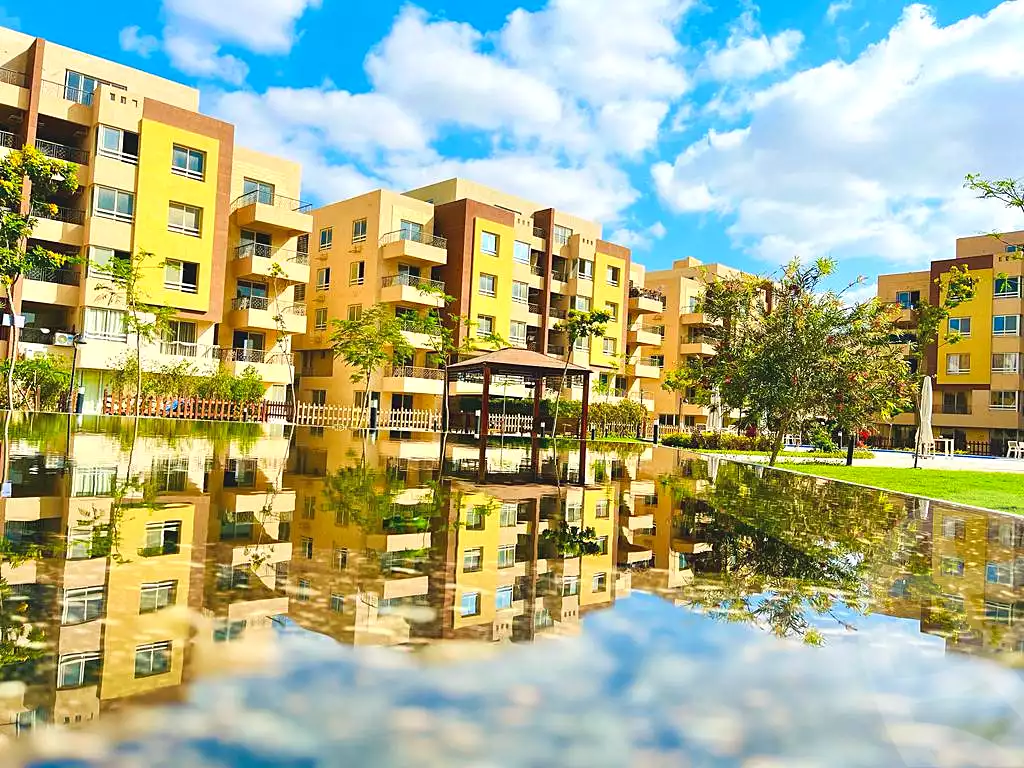 https://aqarmap.com.eg/ar/listing/6768929-for-sale-cairo-6th-of-october-compounds-promenade-residence