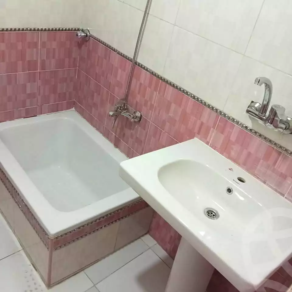 https://aqarmap.com.eg/en/listing/6768121-for-sale-alexandria-sydy-bshr-sydy-bshr-qbly