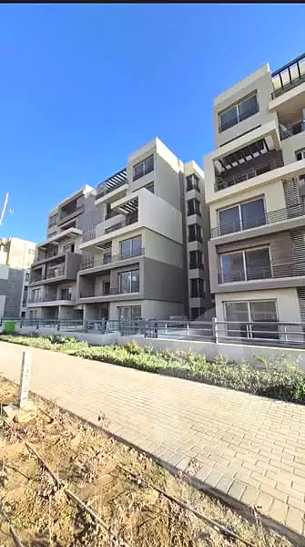 https://aqarmap.com.eg/ar/listing/6769691-for-sale-cairo-new-cairo-compounds-fifth-square
