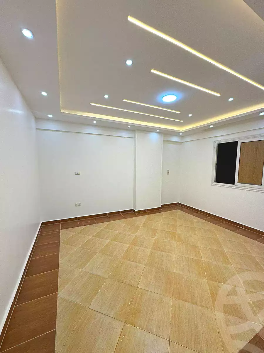 https://aqarmap.com.eg/ar/listing/6770933-for-sale-alexandria-sydy-bshr-sydy-bshr-bhry-shr-mhmwd-l-yswy