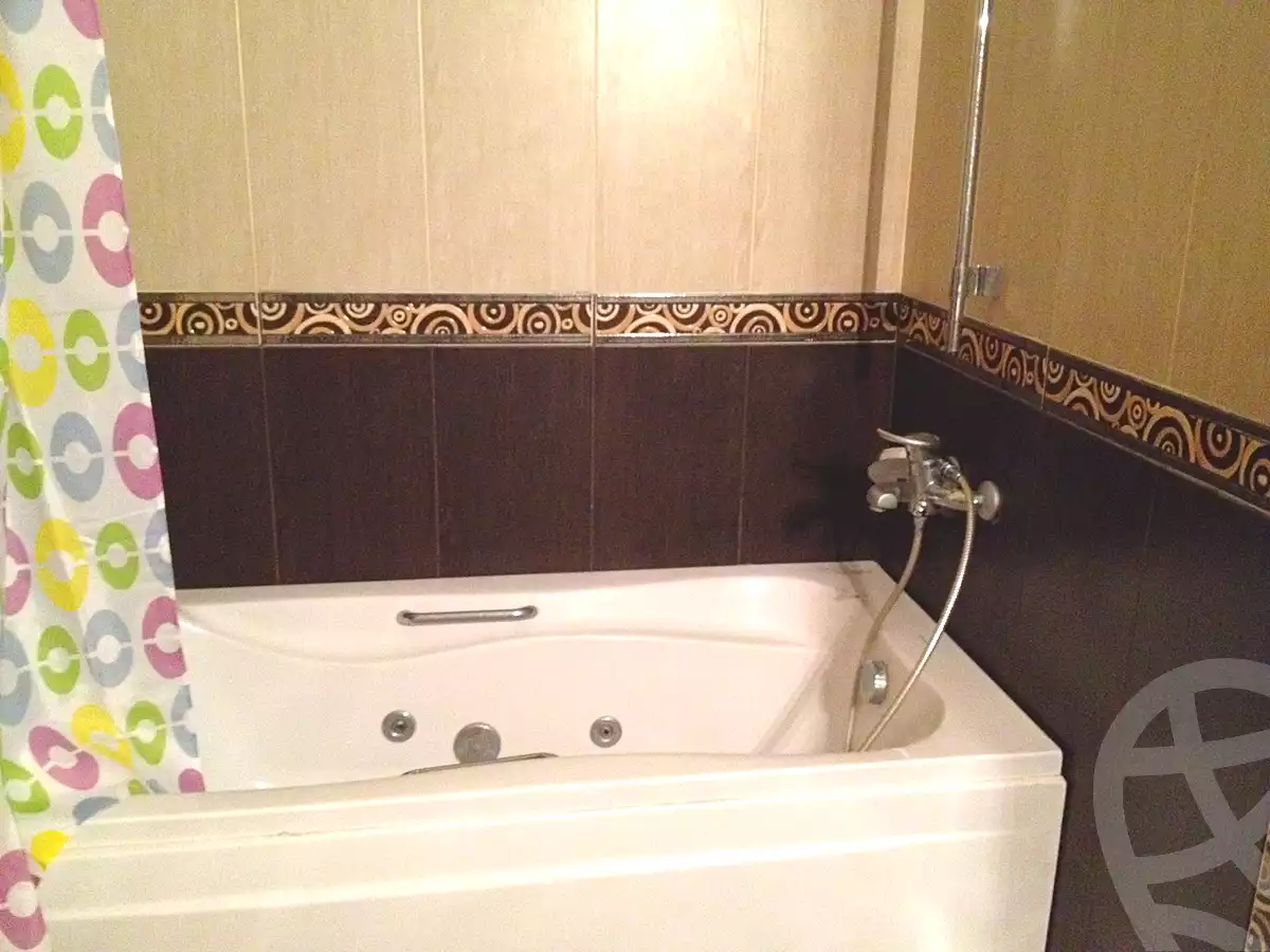 https://aqarmap.com.eg/en/listing/6772253-for-sale-cairo-el-maadi-degla-street-200