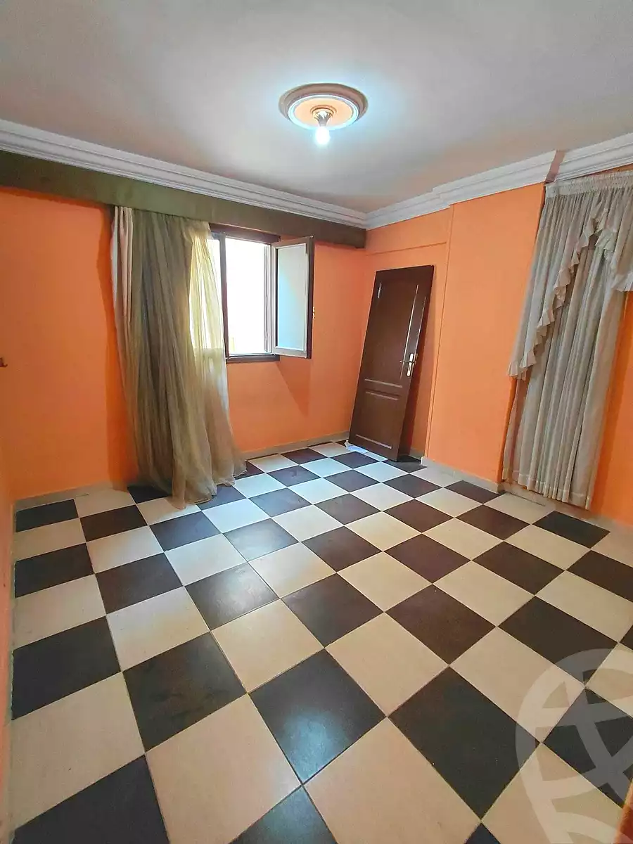https://aqarmap.com.eg/ar/listing/6772565-for-sale-alexandria-sydy-bshr-sydy-bshr-bhry-ali-hipa-st