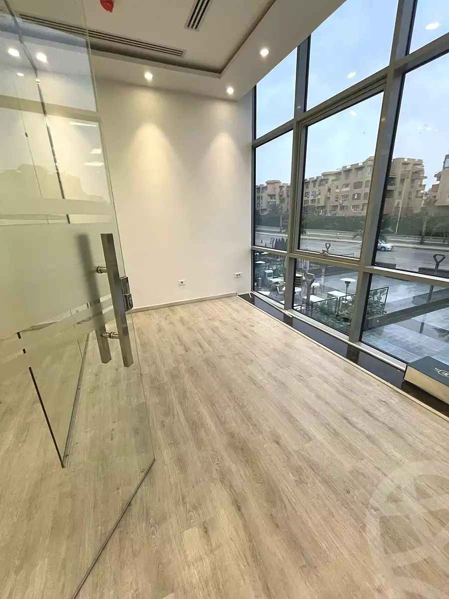 https://aqarmap.com.eg/en/listing/6772584-for-rent-cairo-new-cairo-compounds-leven-square-mall