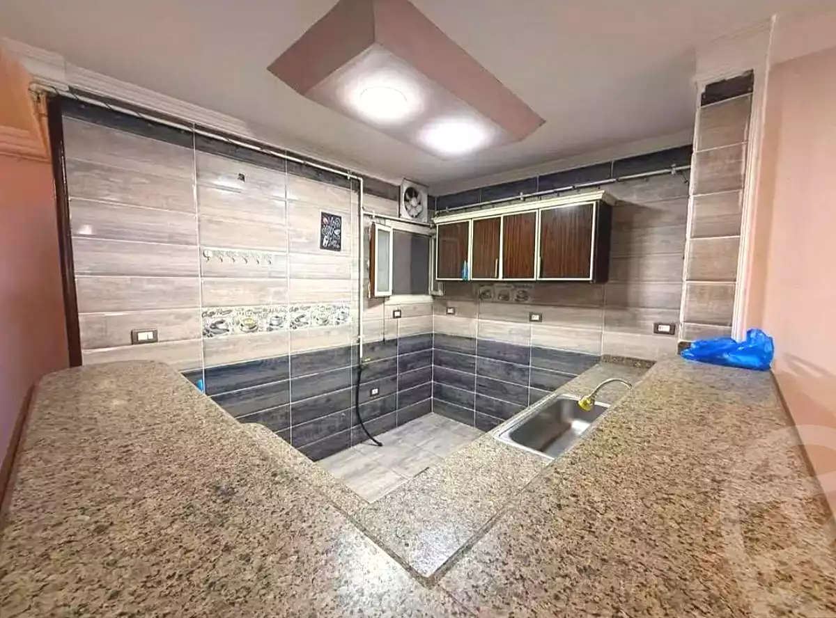 https://aqarmap.com.eg/en/listing/6772812-for-sale-alexandria-camp-cesar