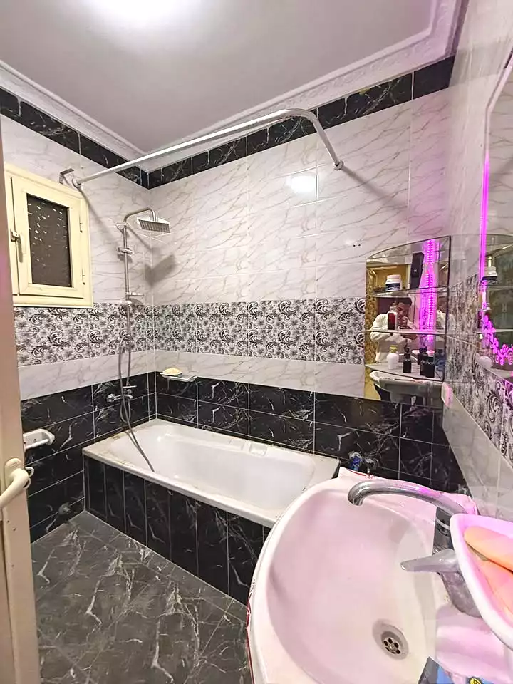 https://aqarmap.com.eg/ar/listing/6772972-for-sale-cairo-elnozha-Streettt-27