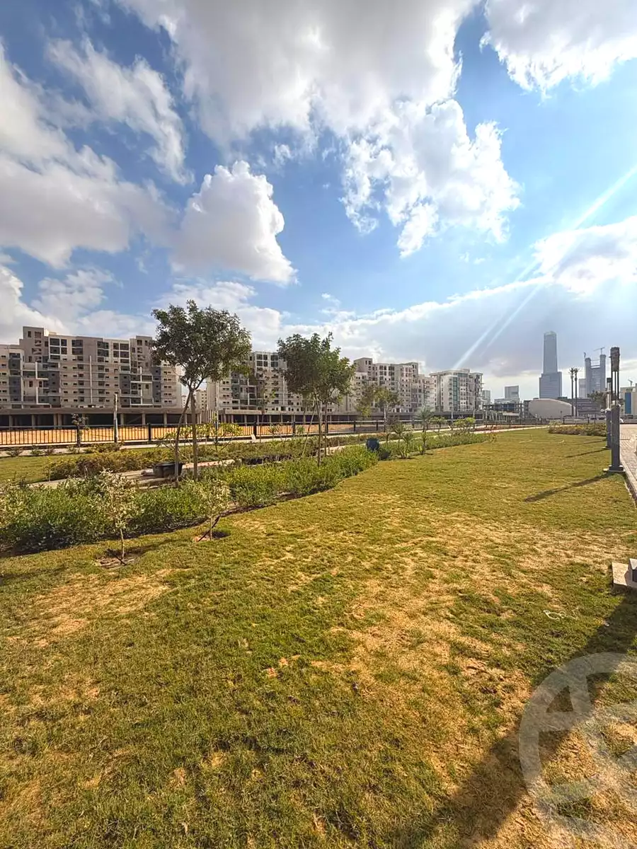 https://aqarmap.com.eg/ar/listing/6773478-for-sale-cairo-new-administrative-capital-r3-jade-park-compound-city-edge