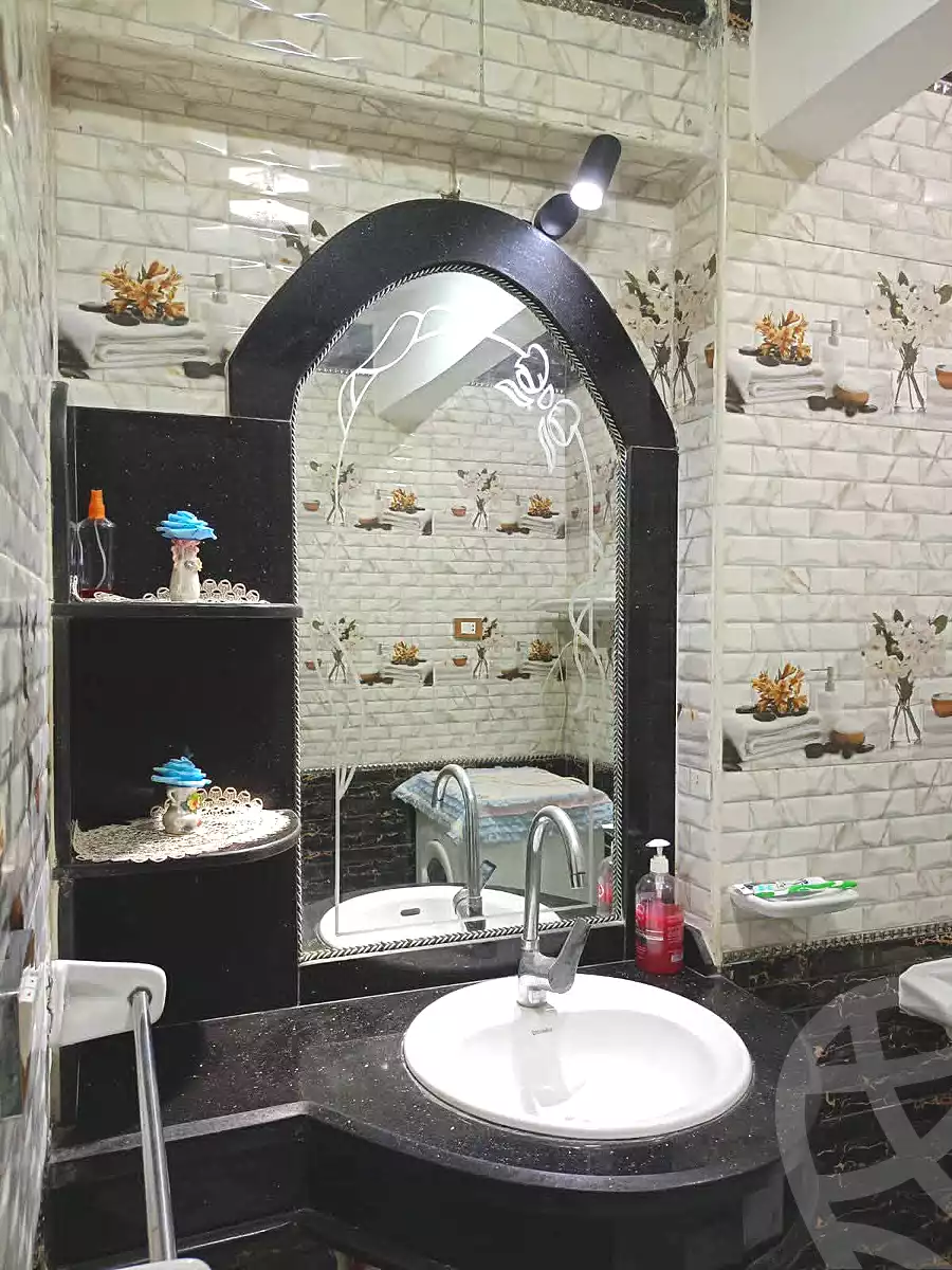 https://aqarmap.com.eg/en/listing/6773794-for-sale-alexandria-l-jmy-lbytsh-bianchiii