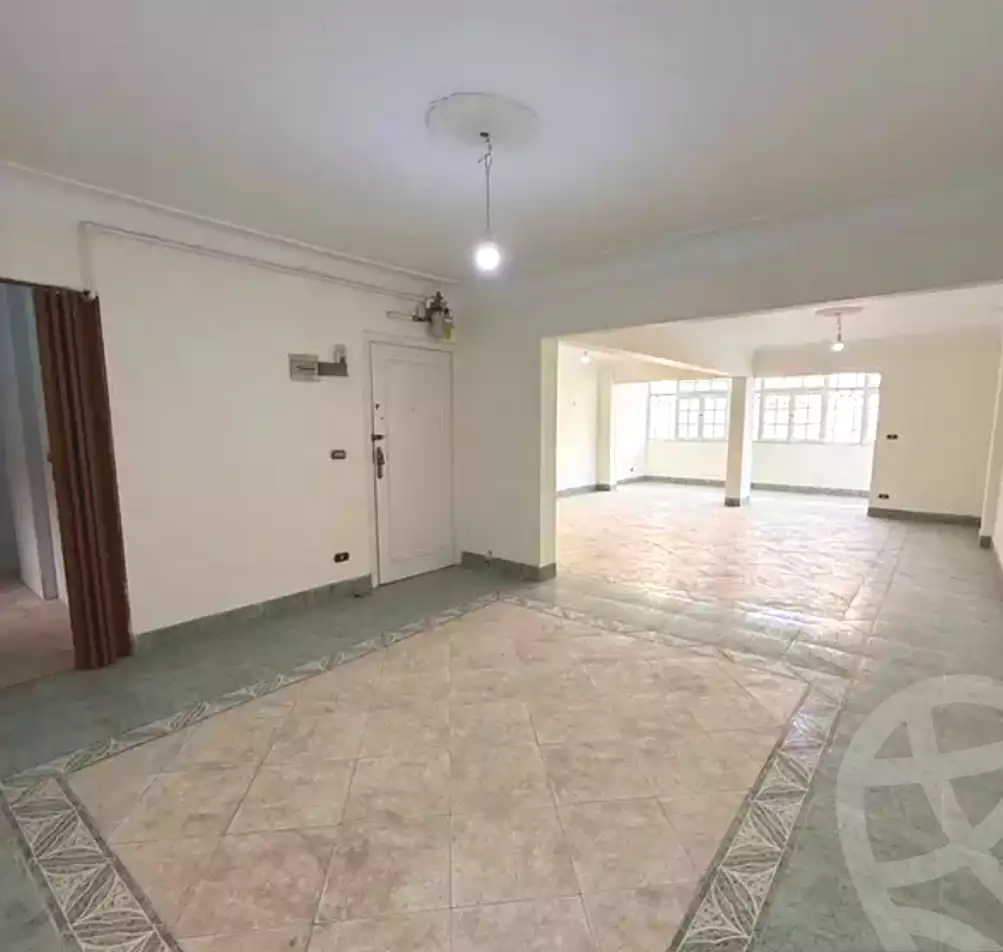 https://aqarmap.com.eg/ar/listing/6774528-for-sale-alexandria-el-asafra-l-sfr-bhry