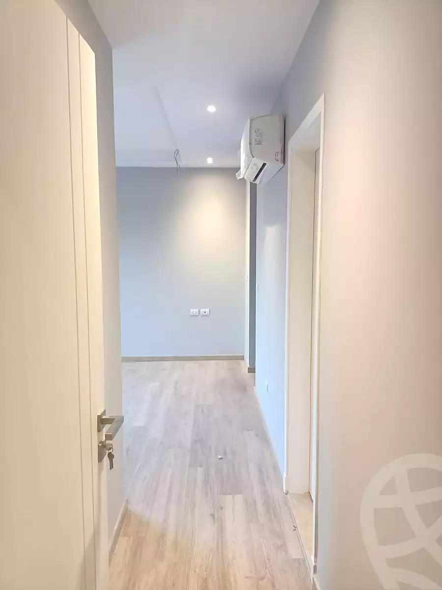 https://aqarmap.com.eg/ar/listing/6775837-for-rent-cairo-el-sheikh-zayed-city-compounds-kmbwnd-fyldj-wyst-dr-llttwyr