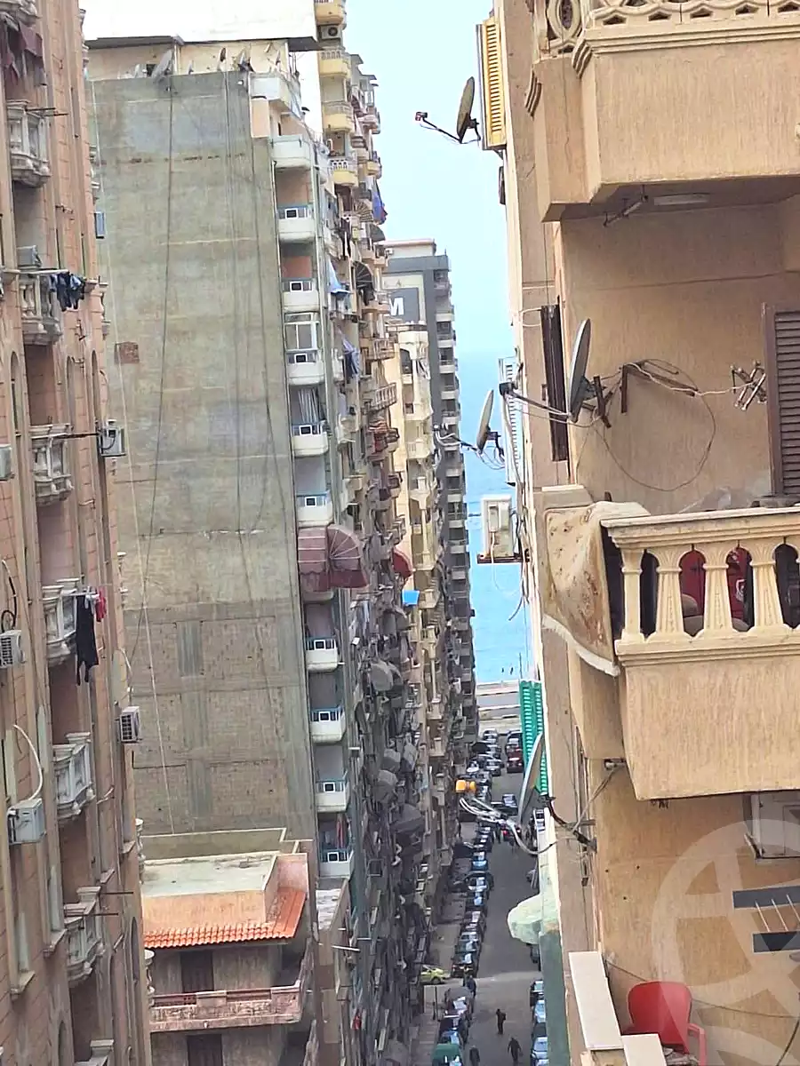 https://aqarmap.com.eg/ar/listing/6778077-for-sale-alexandria-sydy-bshr-sydy-bshr-bhry-street-15
