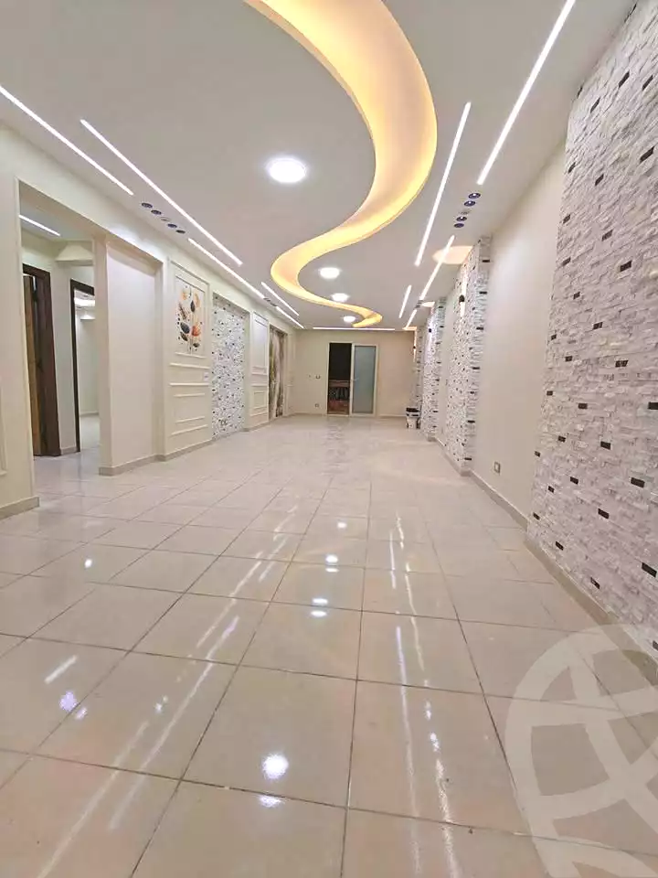 https://aqarmap.com.eg/ar/listing/6778261-for-sale-alexandria-miami-mahmoud-el-isawy-st