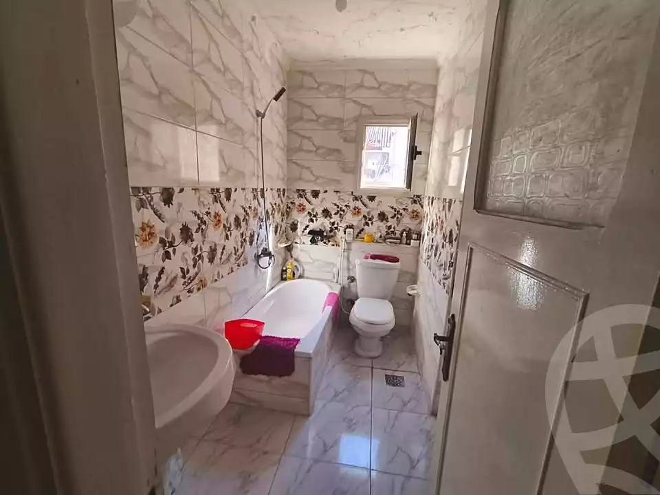 https://aqarmap.com.eg/ar/listing/6778985-for-sale-alexandria-l-jmy-lbytsh-bianchiii-el-bashwat-st