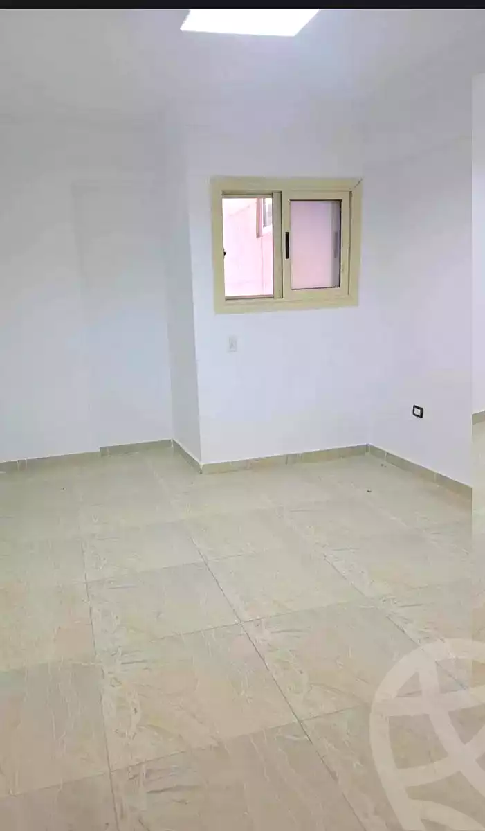 https://aqarmap.com.eg/ar/listing/6779080-for-sale-alexandria-el-asafra-shr-45