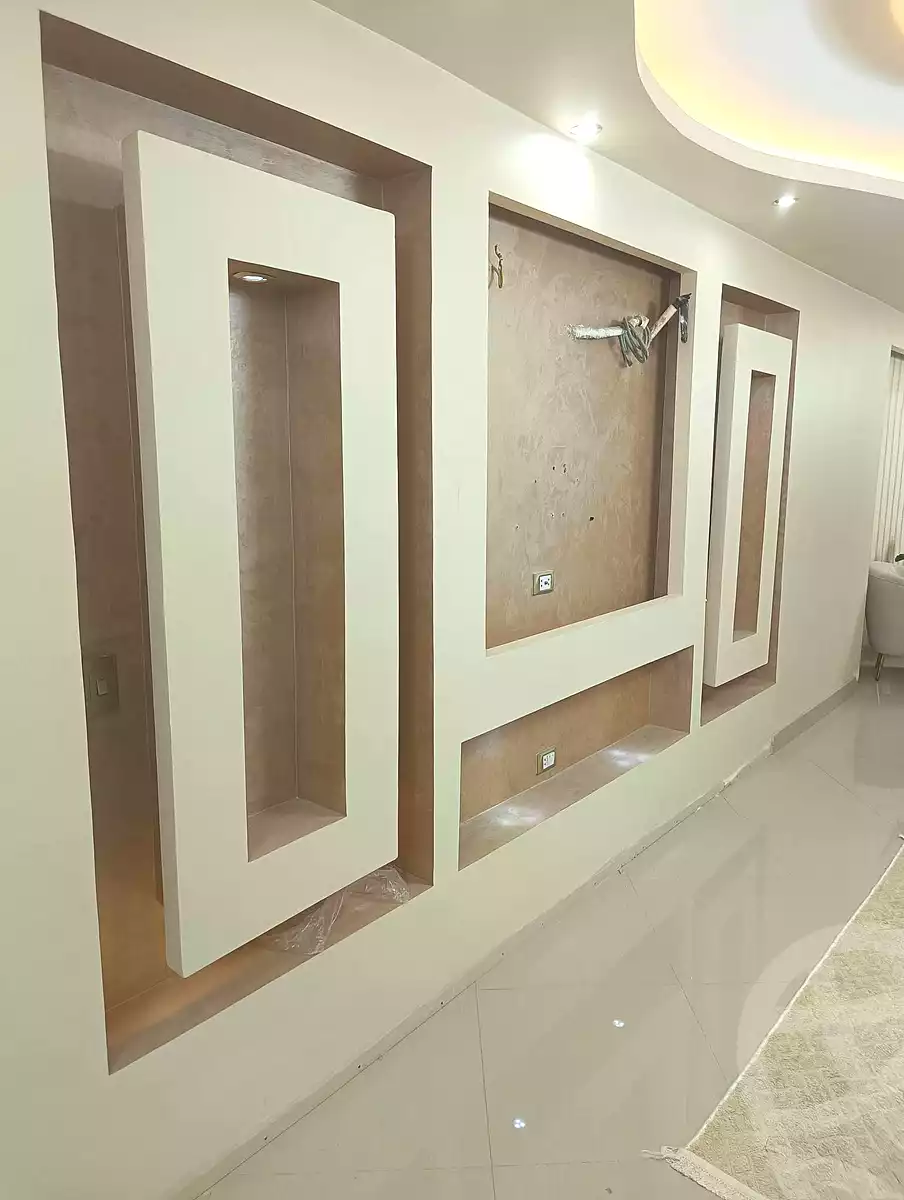 https://aqarmap.com.eg/ar/listing/6779228-for-sale-cairo-helwan-helwan-el-sharkeya-khesro-basha-st