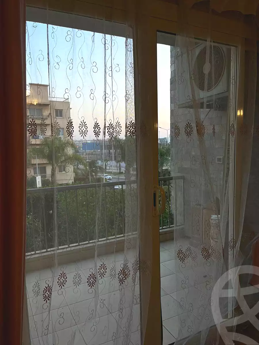 https://aqarmap.com.eg/en/listing/6780197-for-rent-cairo-el-sheikh-zayed-city-compounds-dh-drys