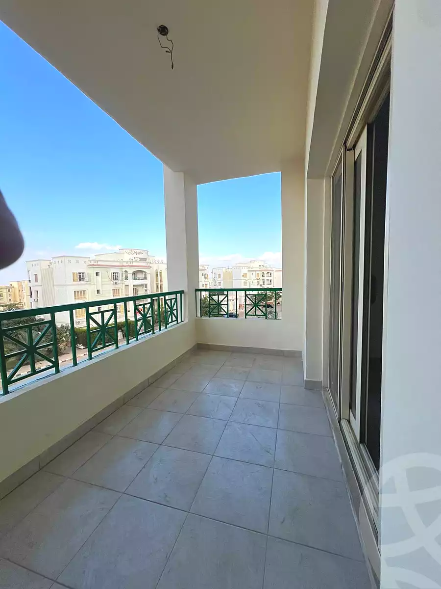 https://aqarmap.com.eg/ar/listing/6780259-for-sale-cairo-el-sheikh-zayed-city-compounds-el-khamayel