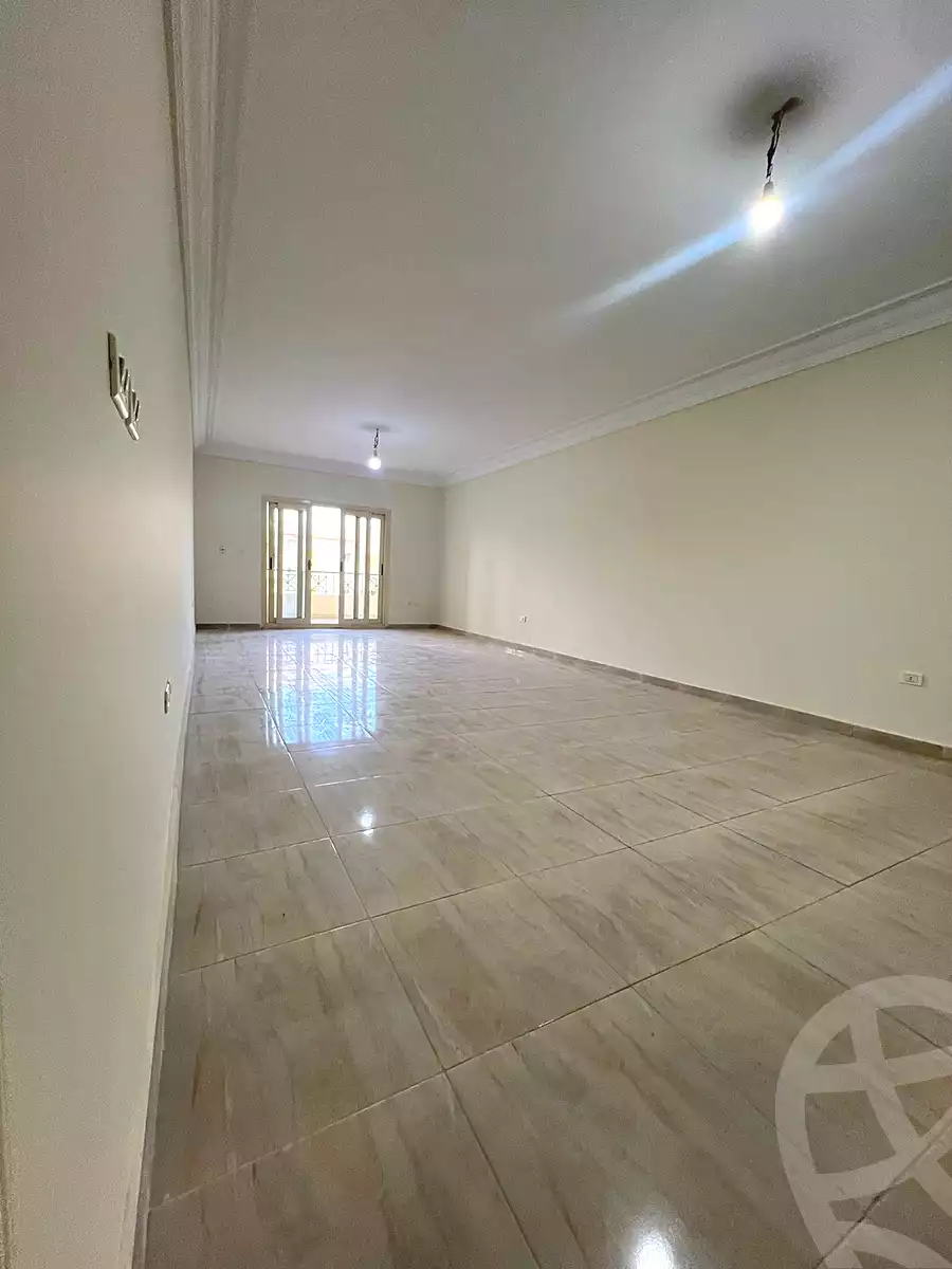 https://aqarmap.com.eg/ar/listing/6780259-for-sale-cairo-el-sheikh-zayed-city-compounds-el-khamayel