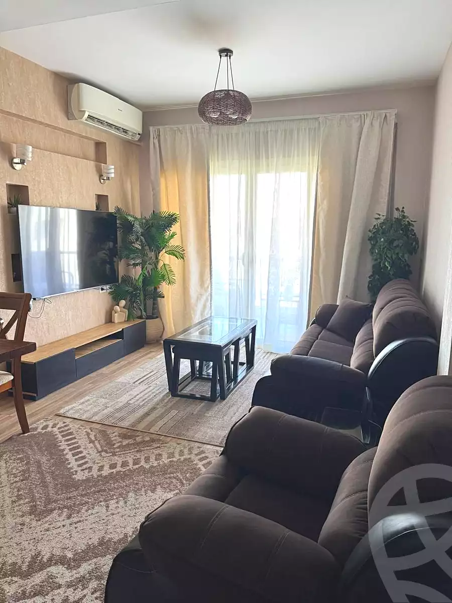 https://aqarmap.com.eg/ar/listing/6780439-for-rent-cairo-el-sheikh-zayed-city-compounds-dh-drys