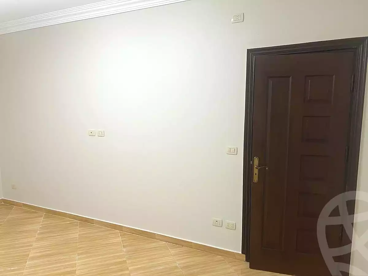 https://aqarmap.com.eg/ar/listing/6781218-for-rent-cairo-6th-of-october-el-hay-el-motamyz-fourth-touristic-village