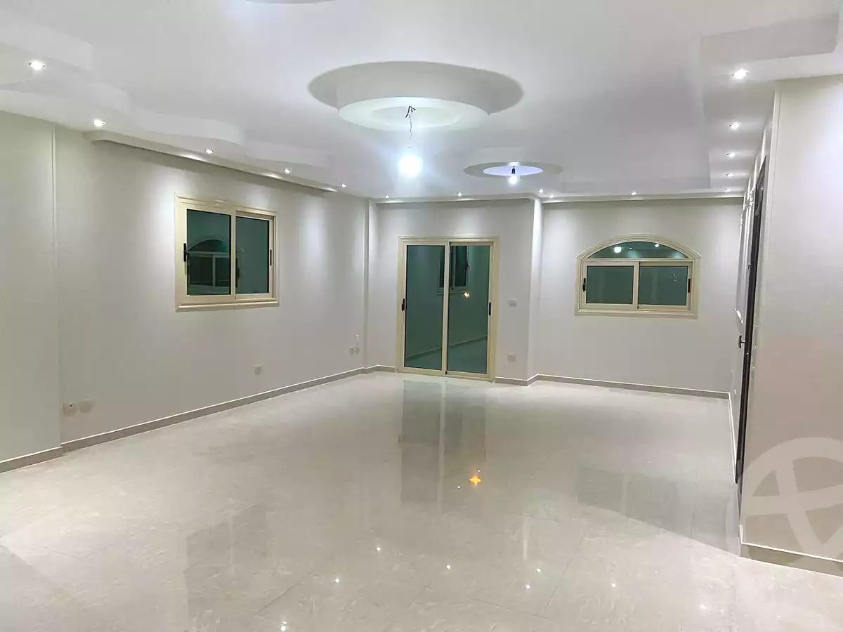 https://aqarmap.com.eg/ar/listing/6781218-for-rent-cairo-6th-of-october-el-hay-el-motamyz-fourth-touristic-village