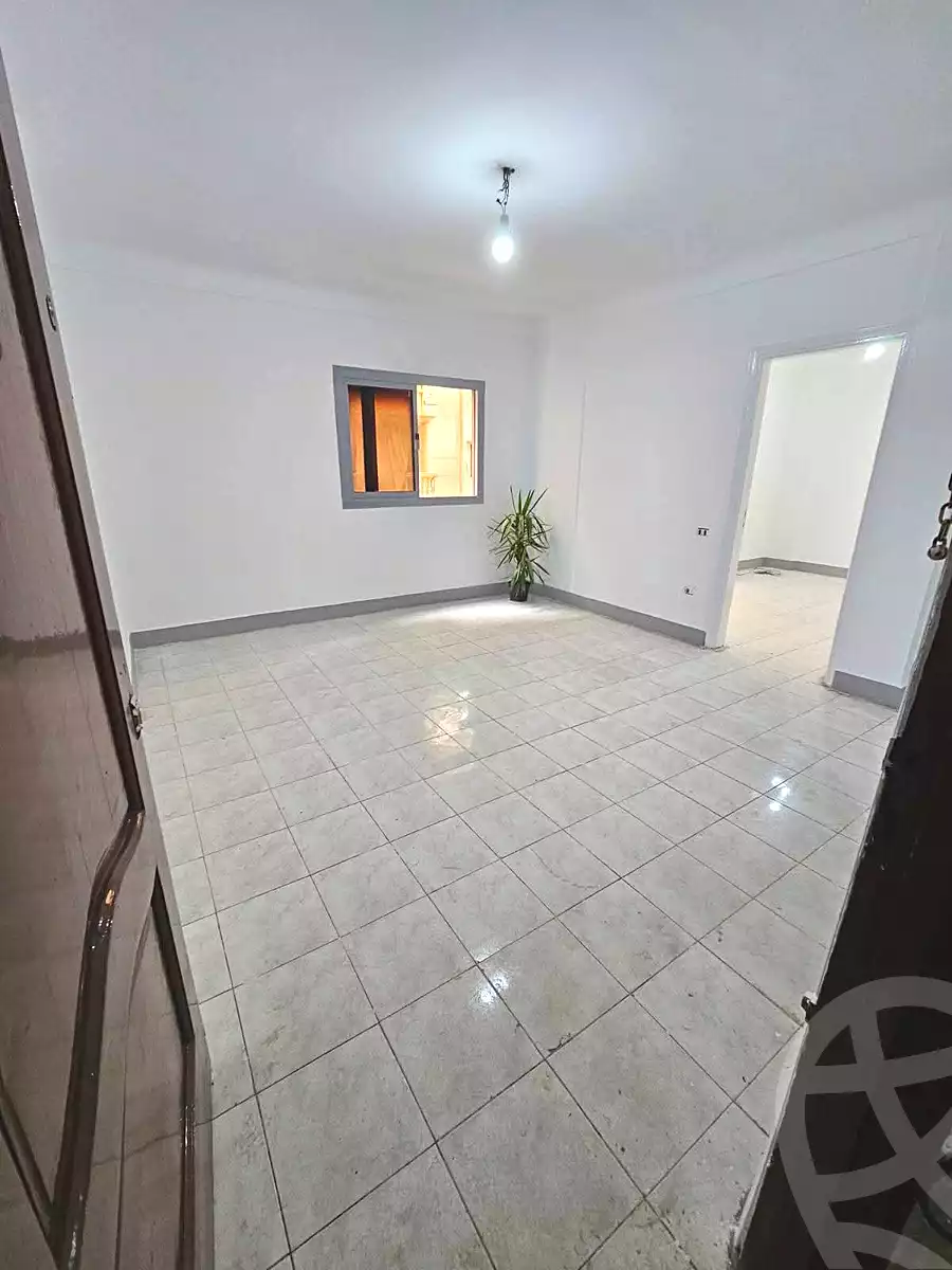 https://aqarmap.com.eg/ar/listing/6781945-for-sale-alexandria-sydy-bshr-sydy-bshr-bhry-amr-el-nogomy-st