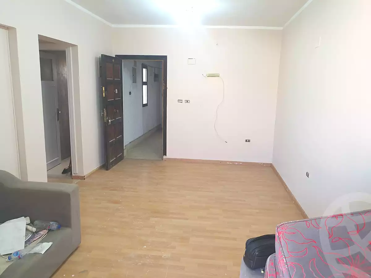 https://aqarmap.com.eg/ar/listing/6782142-for-sale-cairo-el-sheikh-zayed-city-el-hay-elawel-street-10