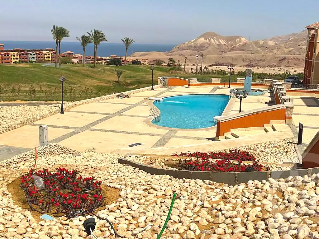 https://aqarmap.com.eg/ar/listing/6782315-for-sale-ain-elsokhna-resorts-heaven-hills-resort-alborouj-misr