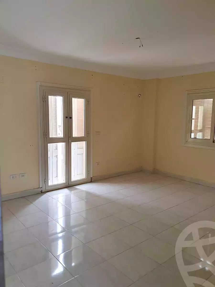 https://aqarmap.com.eg/ar/listing/6782400-for-rent-cairo-new-cairo-el-narges-el-narges-2-pilot-halawany-st
