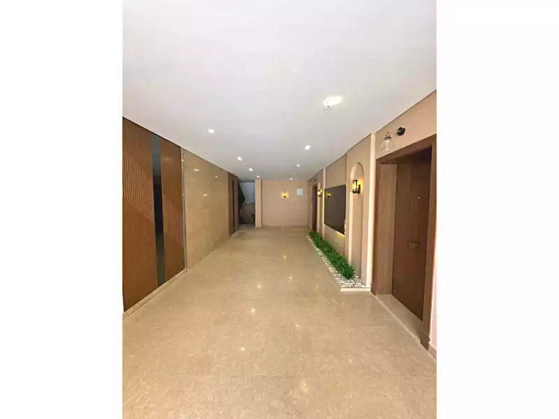 https://aqarmap.com.eg/ar/listing/6782604-for-sale-cairo-el-sheikh-zayed-city-compounds-kmbwnd-fyldj-wyst-dr-llttwyr