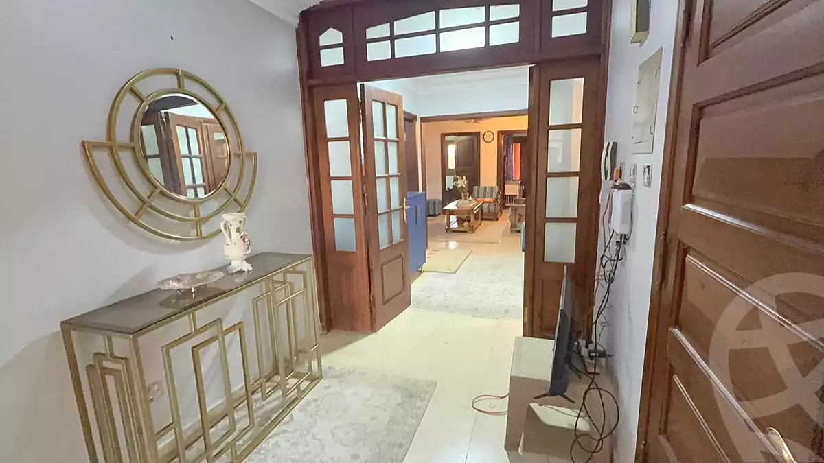 https://aqarmap.com.eg/ar/listing/6782651-for-sale-cairo-6th-of-october-el-ahyaa-neighborhood-5th-street-2