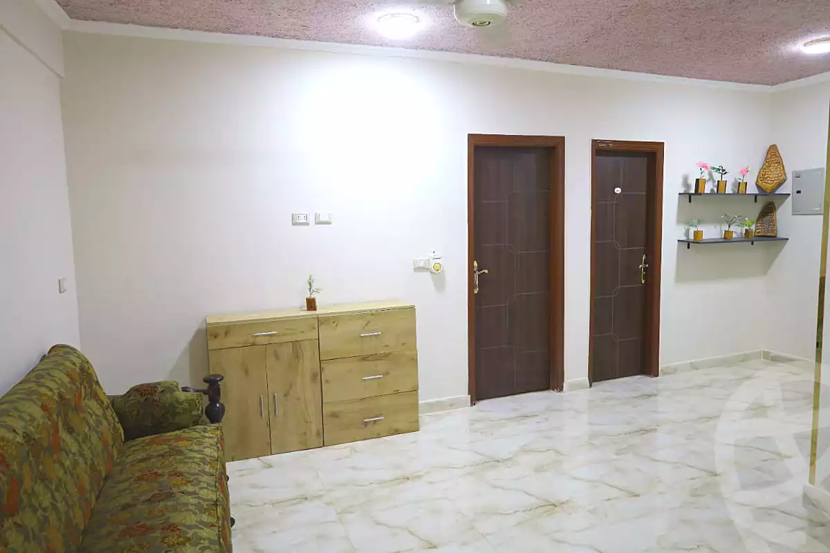 https://aqarmap.com.eg/ar/listing/6782602-for-rent-cairo-el-sheikh-zayed-city-alex-cairo-desert-road-mdyn-sfnks-ljdyd-sandorini