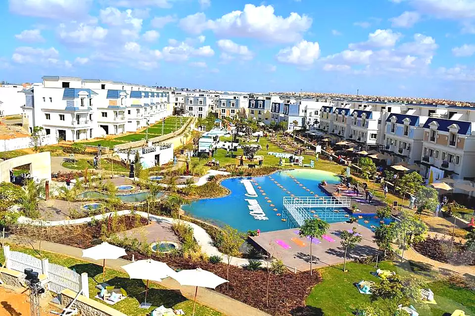 https://aqarmap.com.eg/en/listing/6782839-for-sale-cairo-6th-of-october-compounds-mountain-view-chillout-park-mountain-view-lakeside