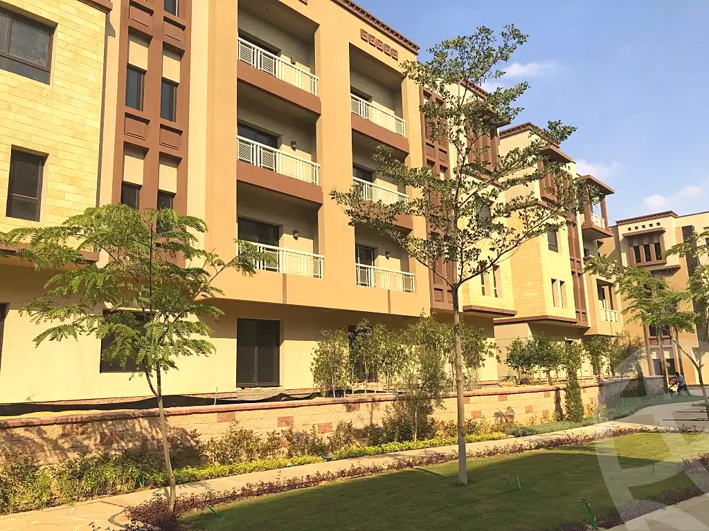 https://aqarmap.com.eg/en/listing/6782952-for-sale-cairo-6th-of-october-compounds-kmbwnd-jryn-6-mbny-drys