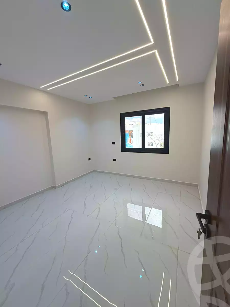 https://aqarmap.com.eg/ar/listing/6783608-for-sale-cairo-6th-of-october-el-ahyaa-neighborhood-3rd-al-hay-al-thalith-st