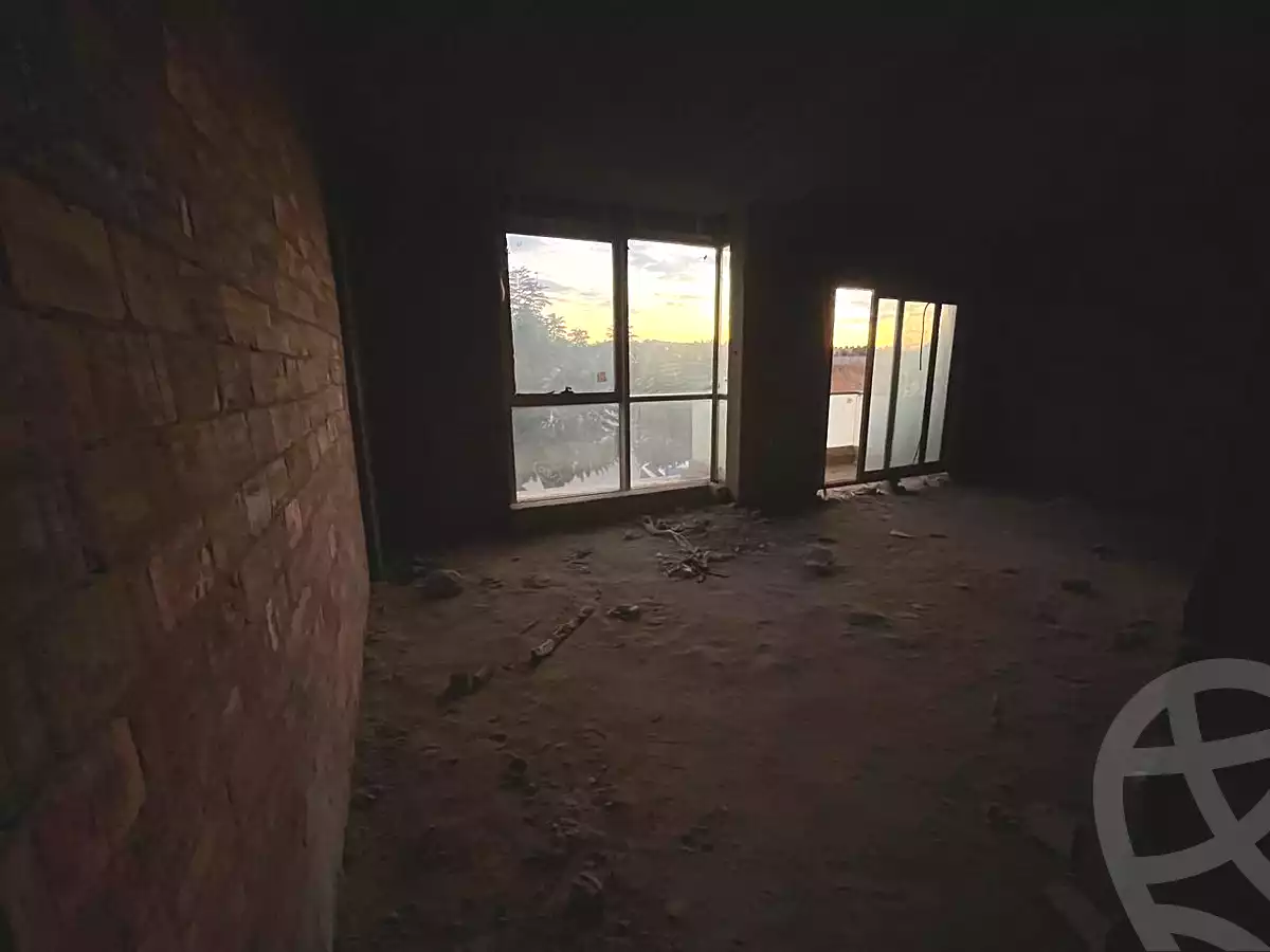 https://aqarmap.com.eg/ar/listing/6783929-for-sale-cairo-new-cairo-compounds-galleria-moon-valley-compound-arabia
