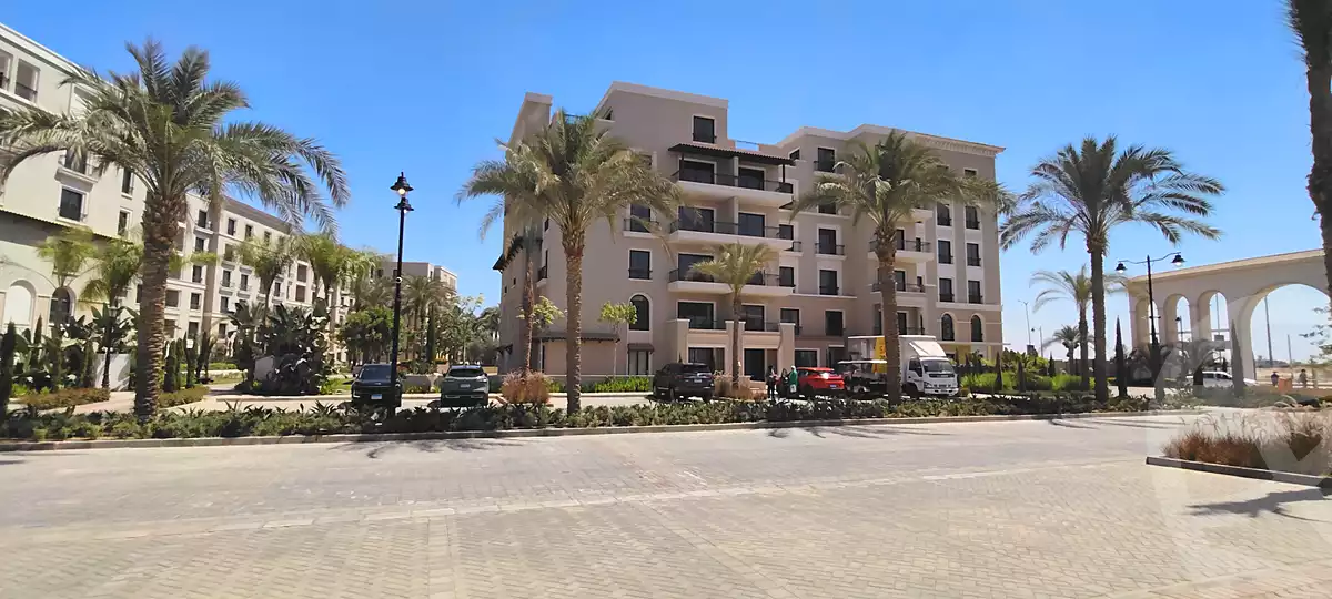 https://aqarmap.com.eg/ar/listing/6784024-for-sale-cairo-el-sheikh-zayed-city-compounds-kmbwnd-fyldj-wyst-dr-llttwyr