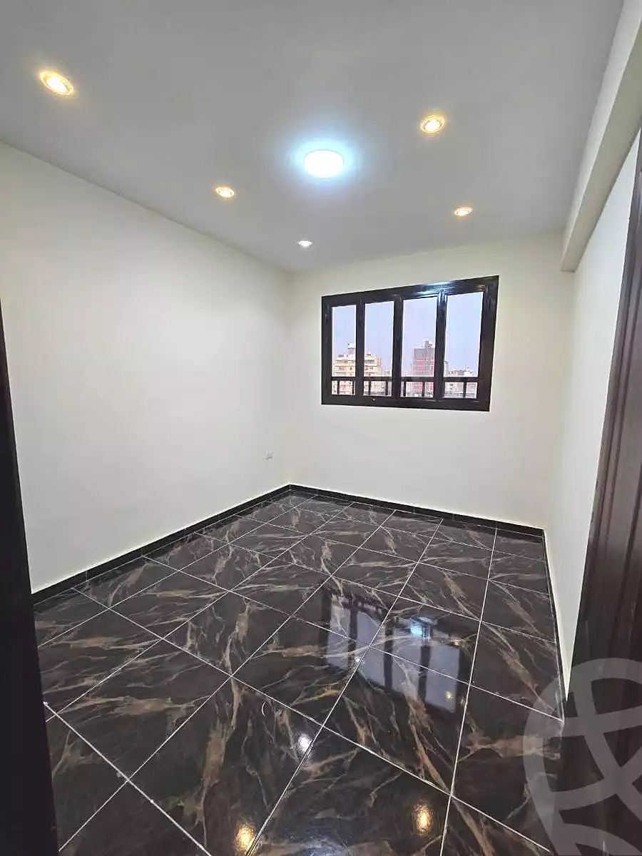 https://aqarmap.com.eg/ar/listing/6784183-for-sale-alexandria-miami-shr-jml-bd-lnsr